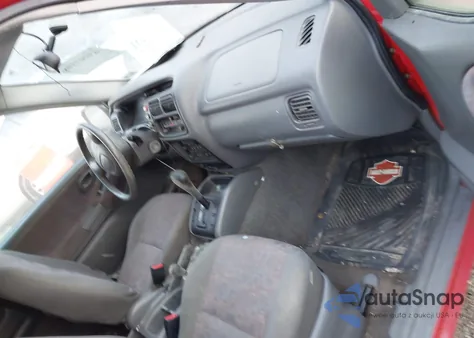 2001 Chevrolet Tracker Zr2 z USA, uszkodzony, nr VIN 2CNBJ78C516936827